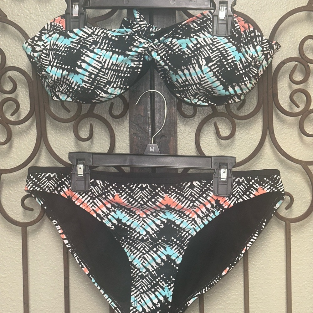 One Star Converse Colorful Patterned Bikini Set